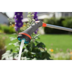 Lance Et Pistolet D'arrosage Fusil Arrosoir Comfort Gardena - Arrosage Des Suspensions Et Pots à Distance - 2 Jets Au Choix 18335-20 8 Lance Et Pistolet D'arrosage Fusil Arrosoir Comfort Gardena - Arrosage Des Suspensions Et Pots à Distance - 2 Jets Au Choix 18335-20 -Espace vert et piscine Boutique p256943 pic3