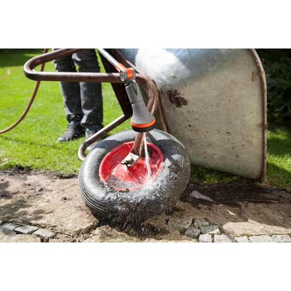 Lance Et Pistolet D'arrosage Fusil Arrosoir Comfort Gardena - Arrosage Et Nettoyage Des Zones Difficiles D'accès - 2 Jets Au Choix 18334-20 6 Lance Et Pistolet D'arrosage Fusil Arrosoir Comfort Gardena - Arrosage Et Nettoyage Des Zones Difficiles D'accès - 2 Jets Au Choix 18334-20 – Image 4